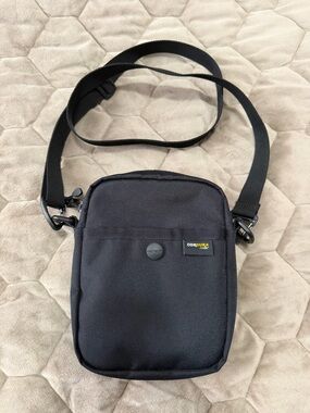 Carhartt WIP Clapton Shoulder Bag